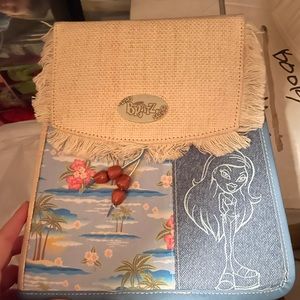 Bratz Traveling binder bag